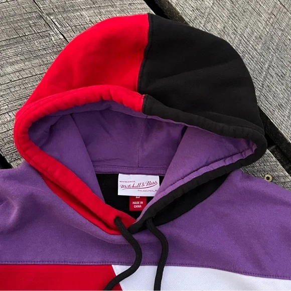 Toronto Raptors NBA Hoodie - Picture 3 of 4